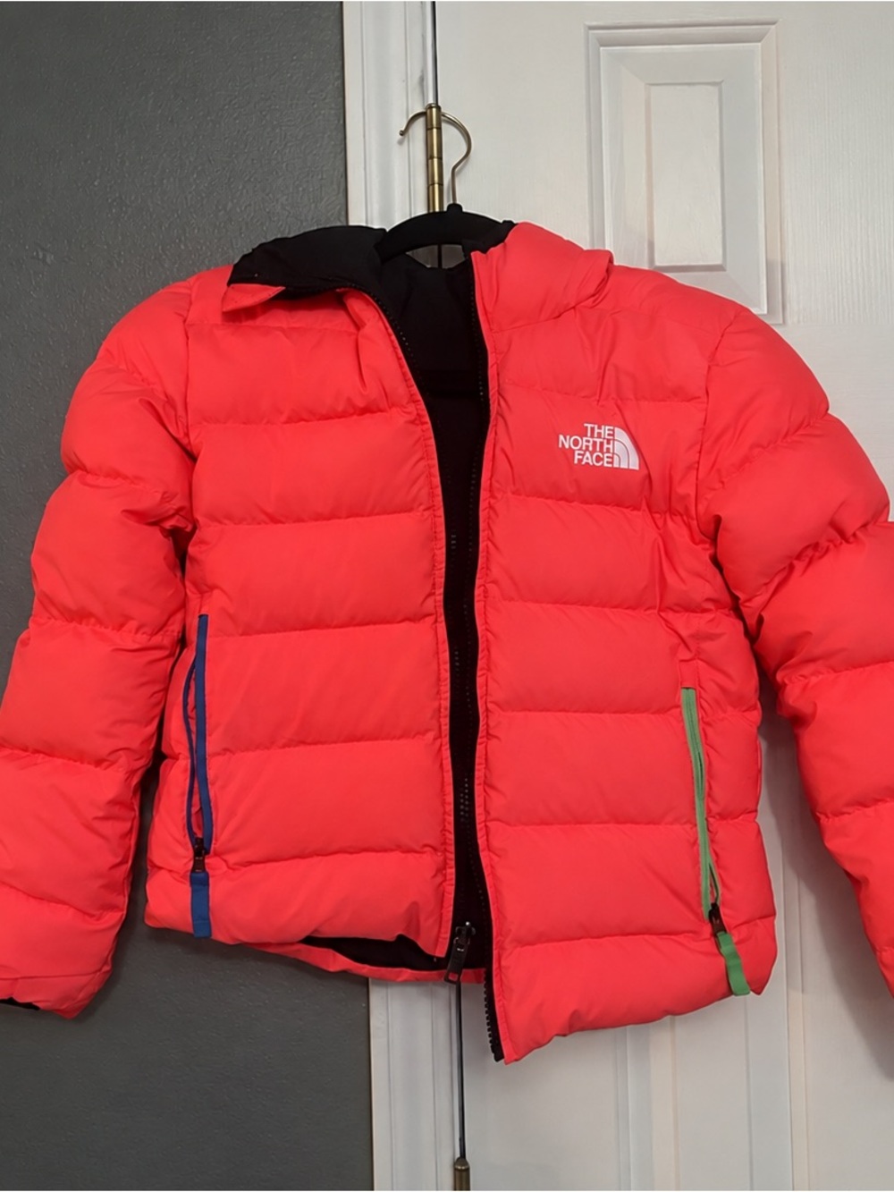 The North Face Kids REVERSIBLE Coral/Black Puffer Jacket